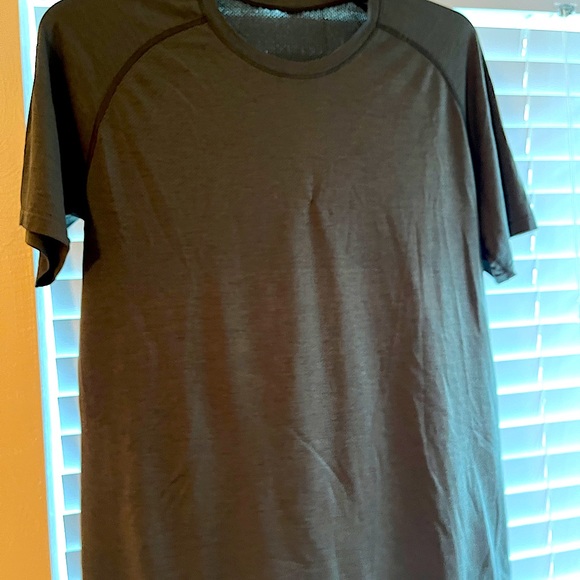 lululemon athletica Shirts Lululemon Mens Athletic Tee Size L